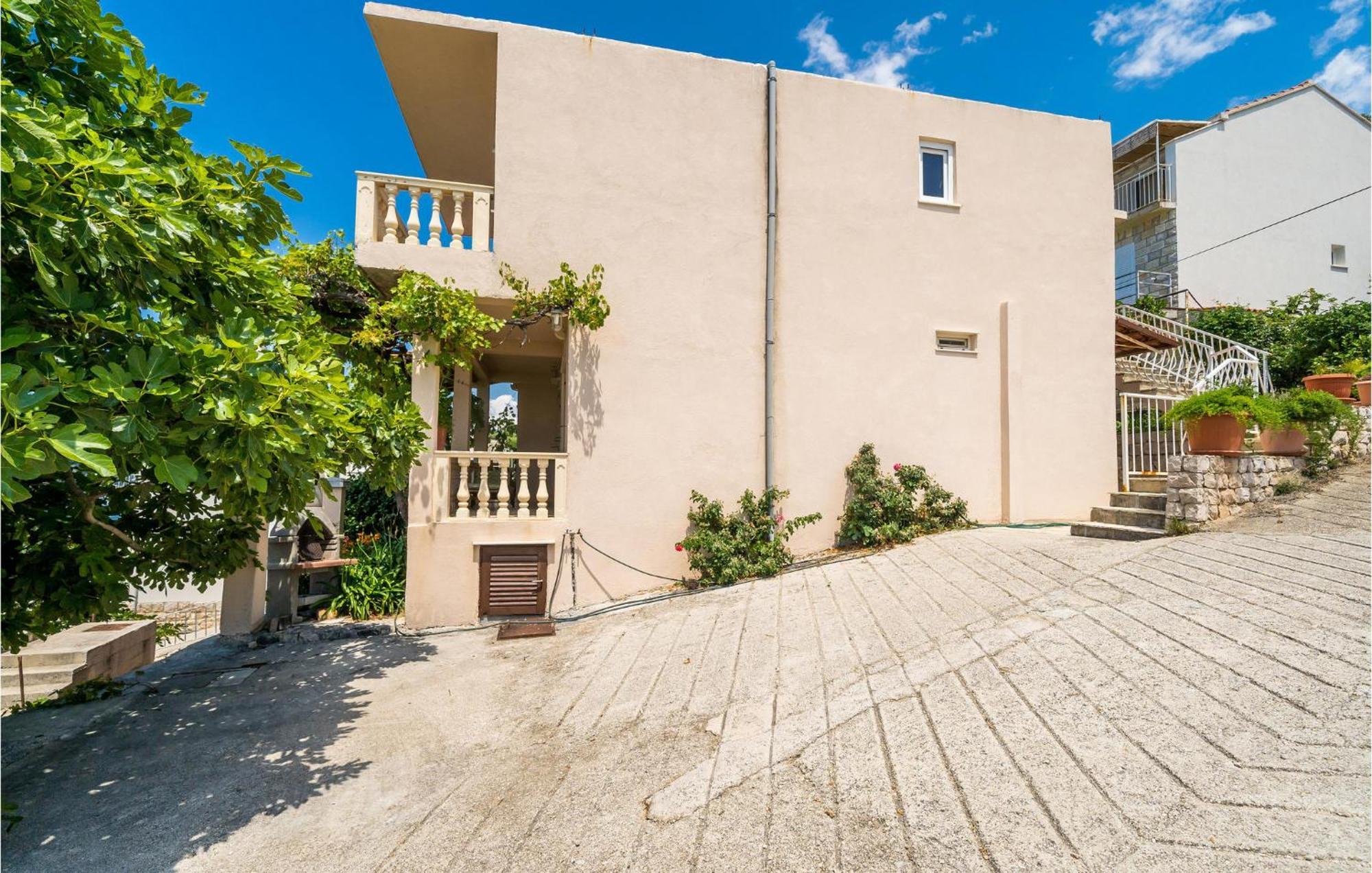מולונאט Stunning Apartment In Gruda With House Sea View מראה חיצוני תמונה